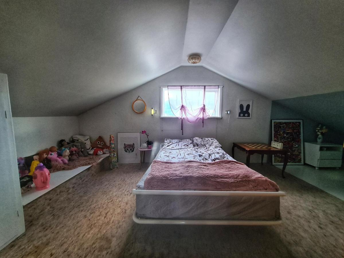 Holkot Scenic Farm Villa ฮูซาวิก ภายนอก รูปภาพ